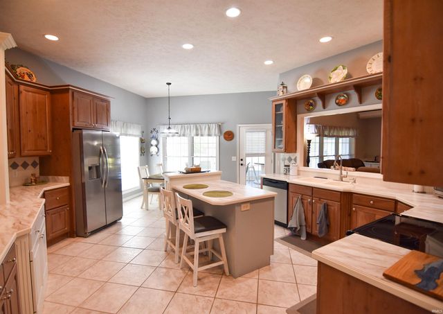 2732 Bailey Lane, Evansville, IN 47725