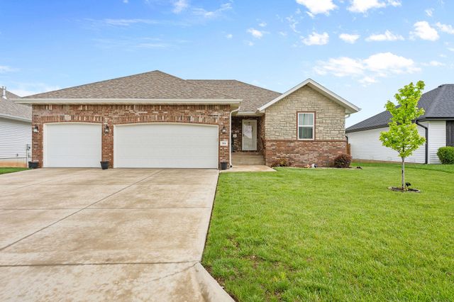 816 S Ridgemont Drive, Nixa, MO 65714