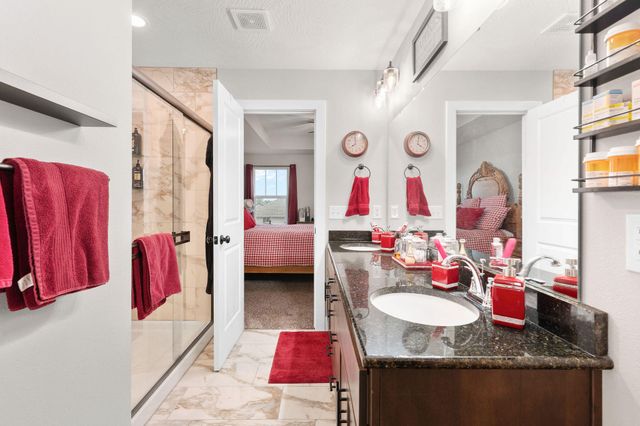 816 S Ridgemont Drive, Nixa, MO 65714