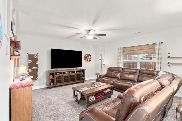 816 S Ridgemont Drive, Nixa, MO 65714