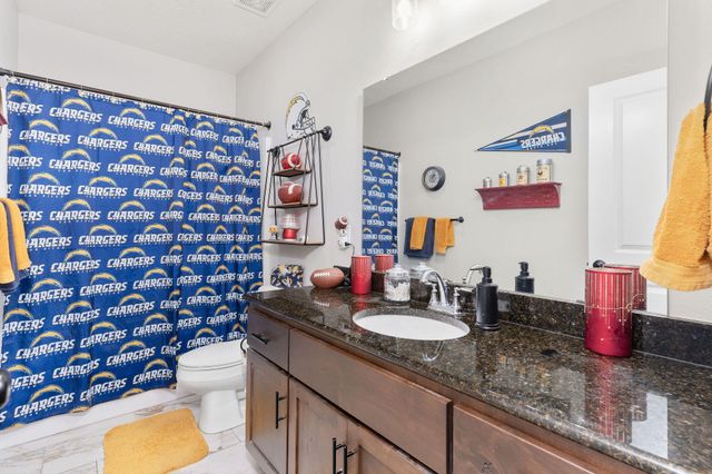 816 S Ridgemont Drive, Nixa, MO 65714