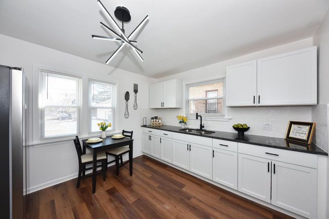 4348 N 19th STREET, Milwaukee, WI 53209