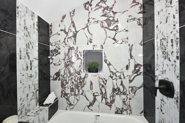 4348 N 19th STREET, Milwaukee, WI 53209