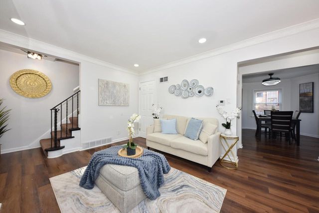 4348 N 19th STREET, Milwaukee, WI 53209