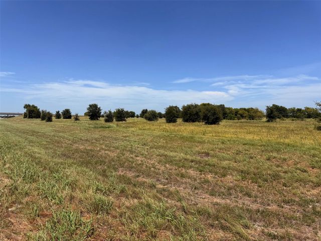 12101 US Highway 175 Service Rd., Kemp, TX 75143
