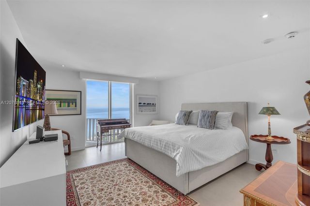 200 Ocean Lane Drive PB4, Key Biscayne, FL 33149