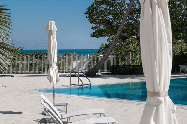 200 Ocean Lane Drive PB4, Key Biscayne, FL 33149