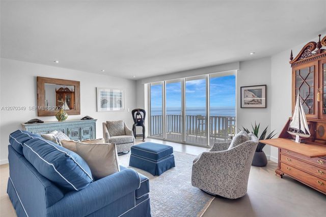 200 Ocean Lane Drive PB4, Key Biscayne, FL 33149