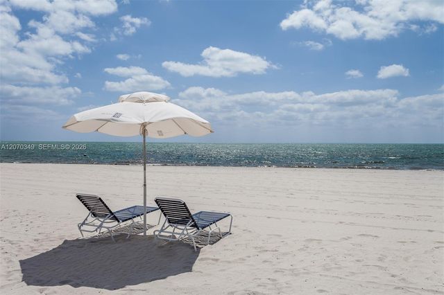 200 Ocean Lane Drive PB4, Key Biscayne, FL 33149