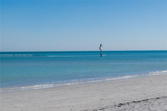 200 Ocean Lane Drive PB4, Key Biscayne, FL 33149