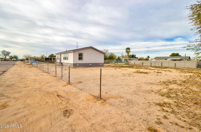 5706 N Fuchsia Street, Casa Grande, AZ 85122