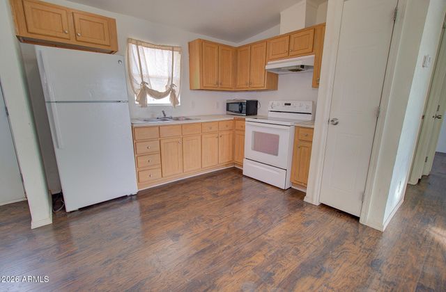 5706 N Fuchsia Street, Casa Grande, AZ 85122