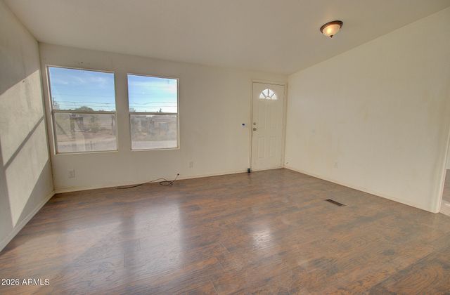 5706 N Fuchsia Street, Casa Grande, AZ 85122