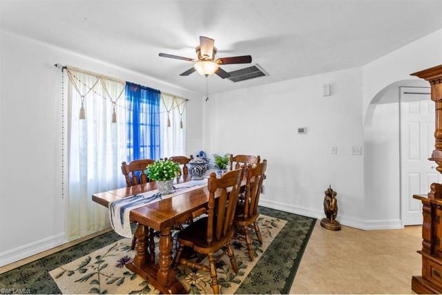 2219 SE 8th ST, Cape Coral, FL 33990