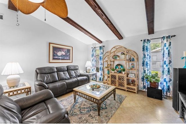 2219 SE 8th ST, Cape Coral, FL 33990