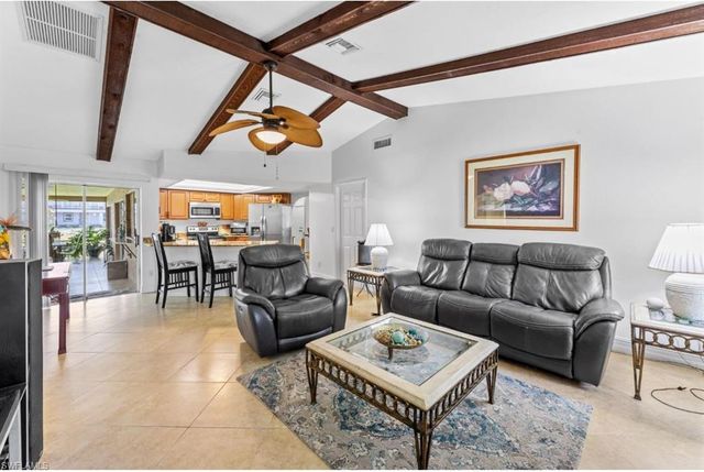 2219 SE 8th ST, Cape Coral, FL 33990