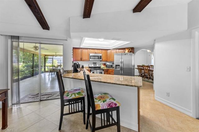 2219 SE 8th ST, Cape Coral, FL 33990