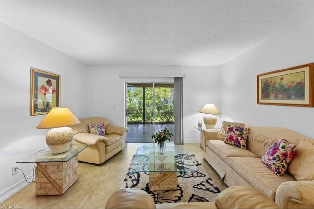 2219 SE 8th ST, Cape Coral, FL 33990