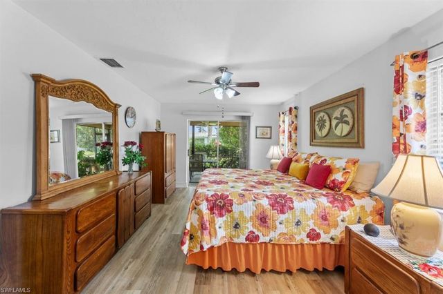 2219 SE 8th ST, Cape Coral, FL 33990