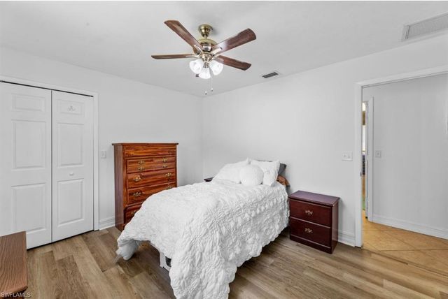 2219 SE 8th ST, Cape Coral, FL 33990