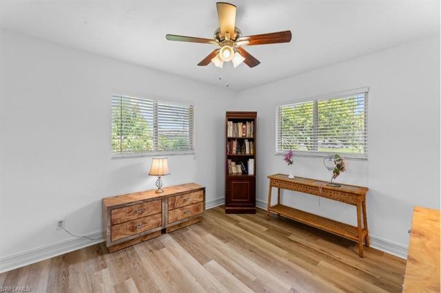 2219 SE 8th ST, Cape Coral, FL 33990