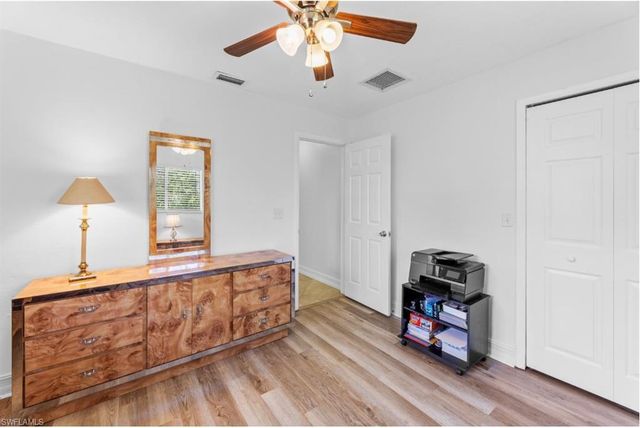 2219 SE 8th ST, Cape Coral, FL 33990