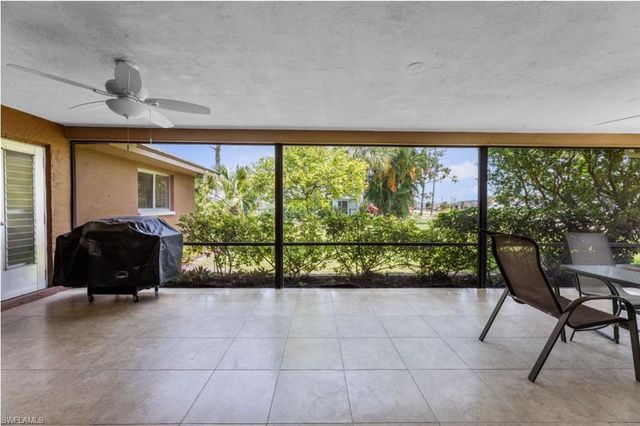 2219 SE 8th ST, Cape Coral, FL 33990