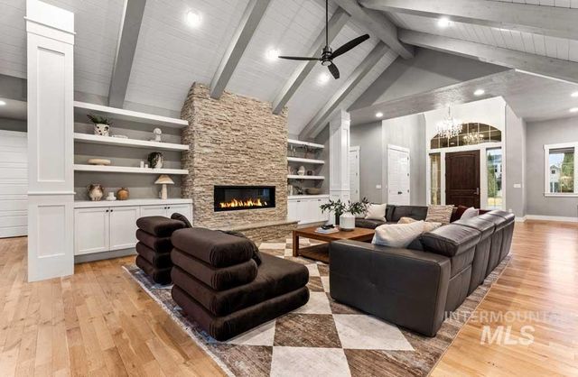 2849 W Chartwell Dr, Eagle, ID 83616