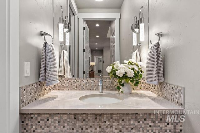 2849 W Chartwell Dr, Eagle, ID 83616