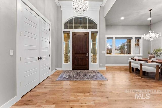 2849 W Chartwell Dr, Eagle, ID 83616