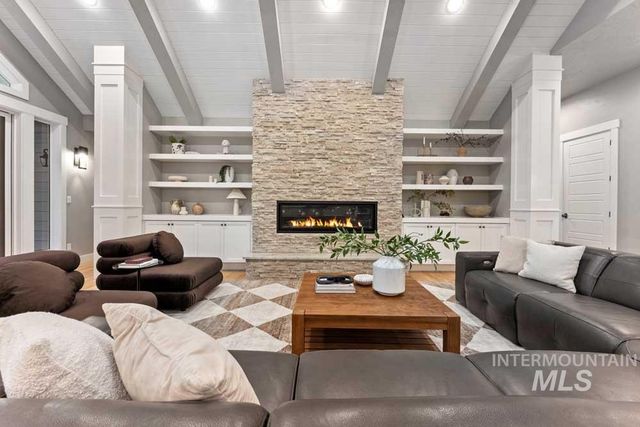 2849 W Chartwell Dr, Eagle, ID 83616