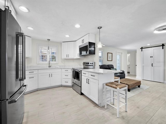 726 JUNGLE QUEEN WAY, Longboat Key, FL 34228