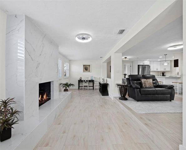 726 JUNGLE QUEEN WAY, Longboat Key, FL 34228