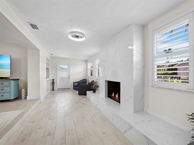 726 JUNGLE QUEEN WAY, Longboat Key, FL 34228