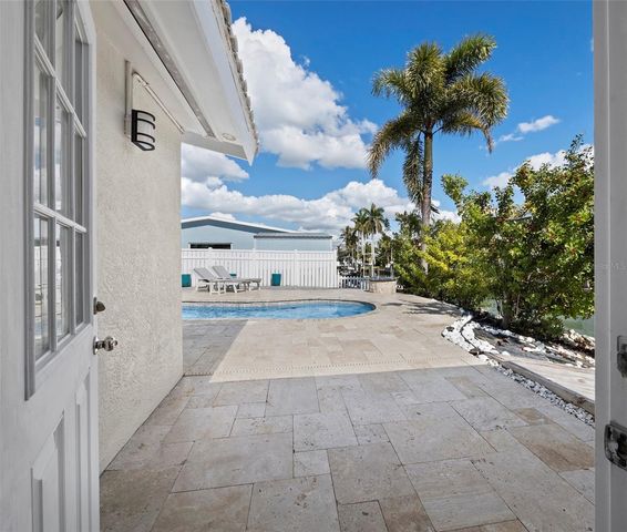 726 JUNGLE QUEEN WAY, Longboat Key, FL 34228