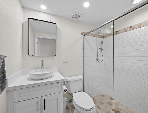 726 JUNGLE QUEEN WAY, Longboat Key, FL 34228