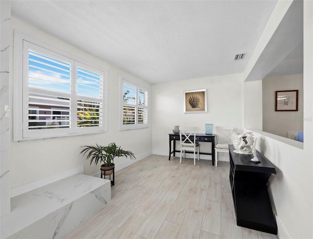 726 JUNGLE QUEEN WAY, Longboat Key, FL 34228