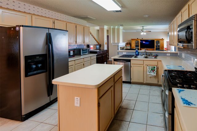 726 Spring Mills Road, Mesquite, TX 75181