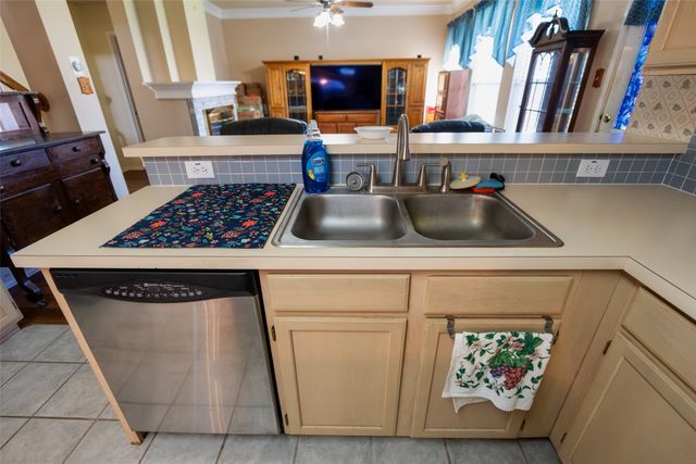 726 Spring Mills Road, Mesquite, TX 75181