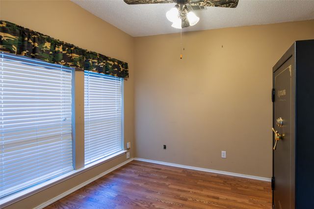 726 Spring Mills Road, Mesquite, TX 75181