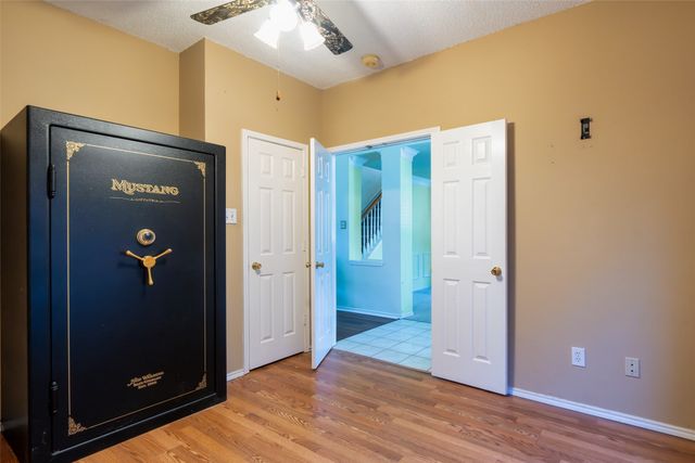 726 Spring Mills Road, Mesquite, TX 75181