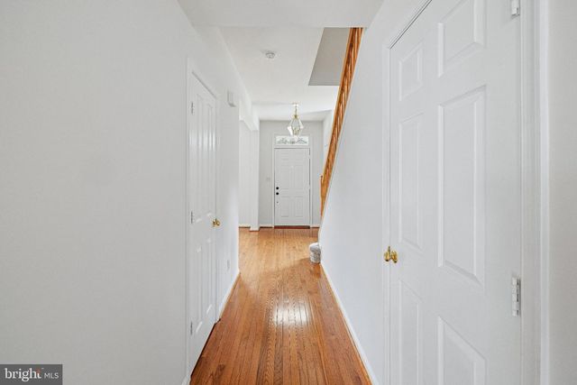 6 CASTLEBAR CT, Gaithersburg, MD 20886