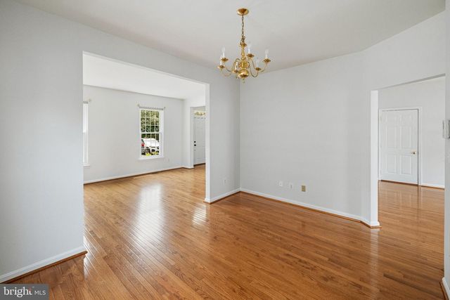 6 CASTLEBAR CT, Gaithersburg, MD 20886