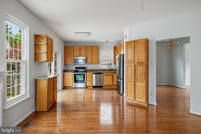 6 CASTLEBAR CT, Gaithersburg, MD 20886
