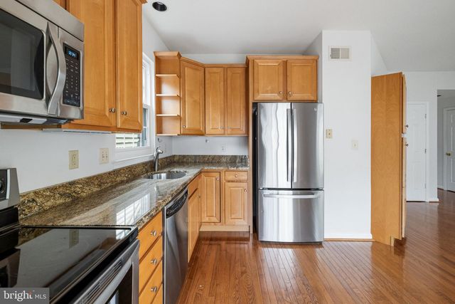 6 CASTLEBAR CT, Gaithersburg, MD 20886