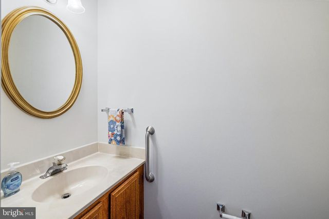 6 CASTLEBAR CT, Gaithersburg, MD 20886