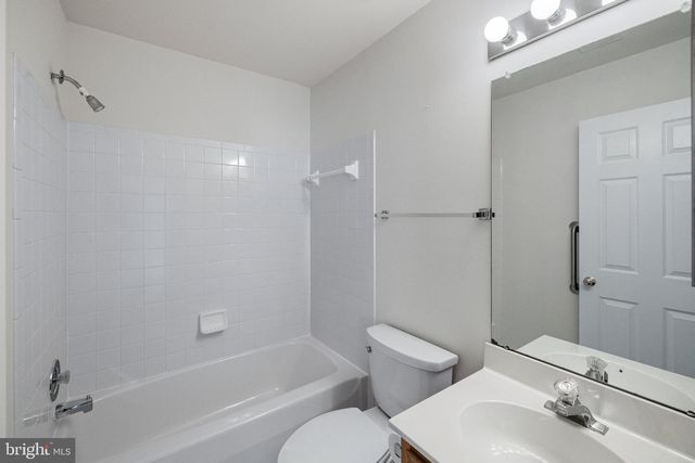 6 CASTLEBAR CT, Gaithersburg, MD 20886