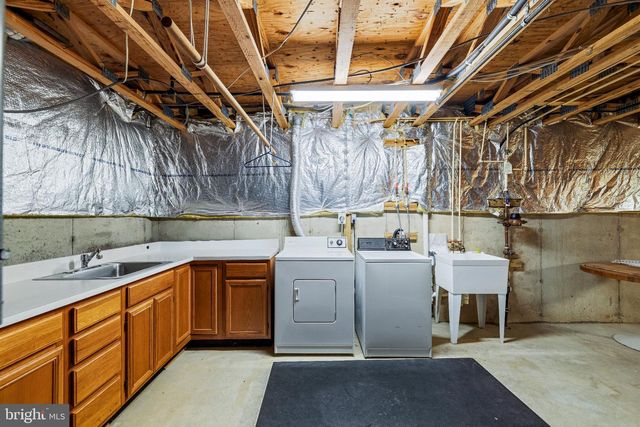 6 CASTLEBAR CT, Gaithersburg, MD 20886