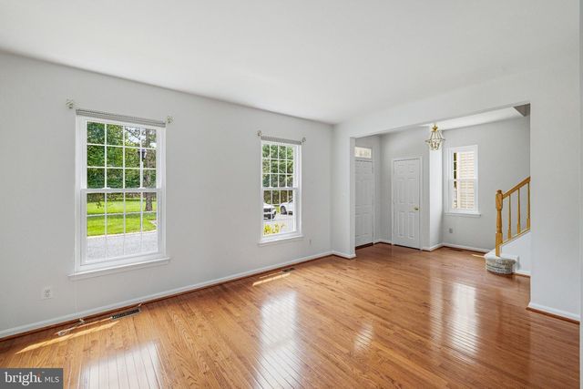 6 CASTLEBAR CT, Gaithersburg, MD 20886