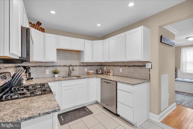 601 W LINCOLN AVE, Magnolia, NJ 08049